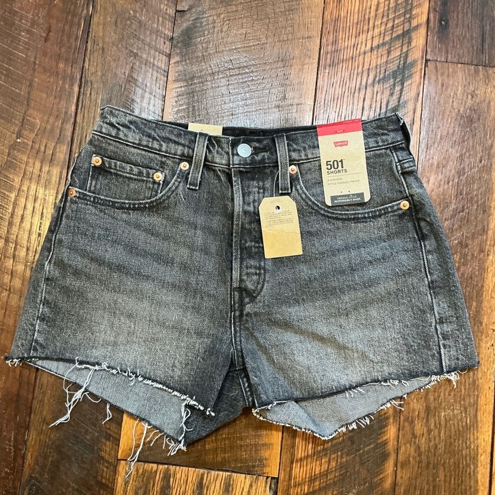 Levi’s 501 Original High Rise Cutoff Jean Shorts in Washed Black NWT Size 26